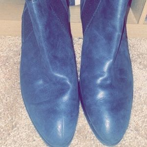 Aquatila Ankle Boots